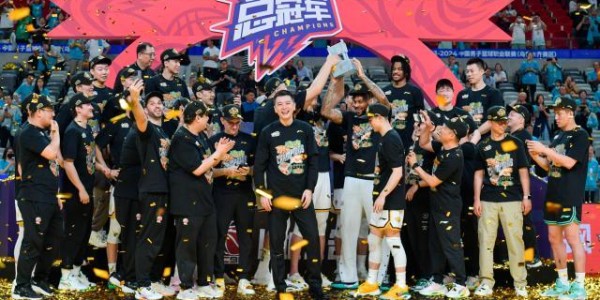 凤凰体育网页版-危急关头总能逆境爆发 精神属性铸就辽篮王朝